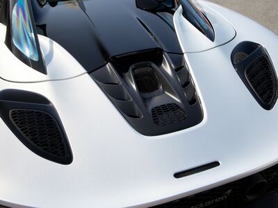 McLaren Artura Neuwagen