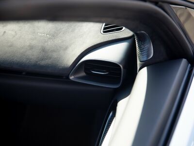 McLaren Artura Neuwagen