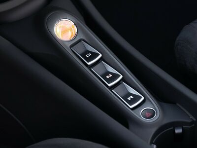 McLaren Artura Neuwagen