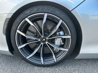 McLaren Artura Gebrauchtwagen