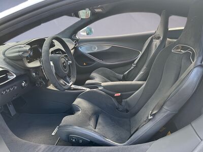 McLaren Artura Gebrauchtwagen