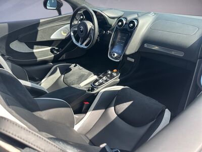 McLaren GTS Neuwagen McLaren GTS Neuwagen