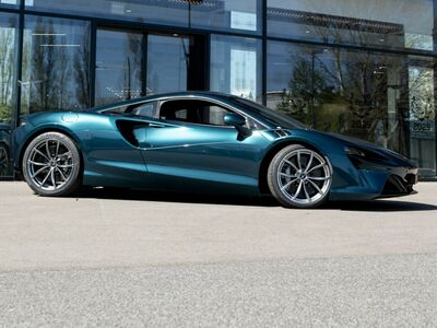 McLaren Artura Gebrauchtwagen