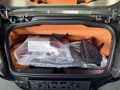 Aston Martin DB12 Vorführwagen