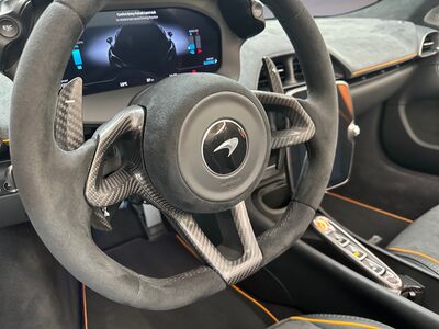 McLaren Artura Neuwagen