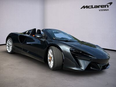 McLaren Artura Neuwagen McLaren Artura Neuwagen