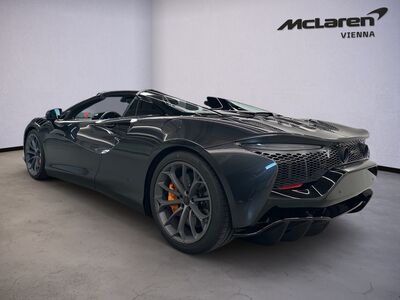 McLaren Artura Neuwagen McLaren Artura Neuwagen
