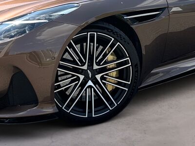 Aston Martin DB12 Gebrauchtwagen
