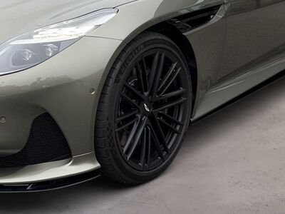 Aston Martin DB12 Neuwagen