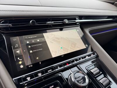 Aston Martin DB12 Neuwagen