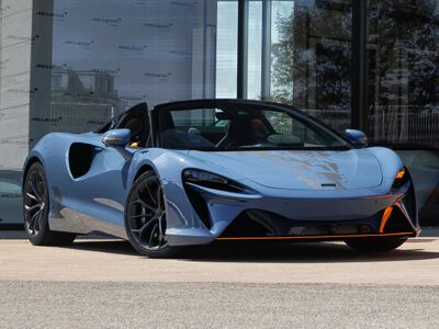 McLaren Artura Neuwagen