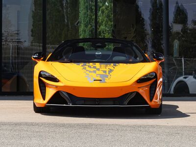 McLaren Artura Neuwagen
