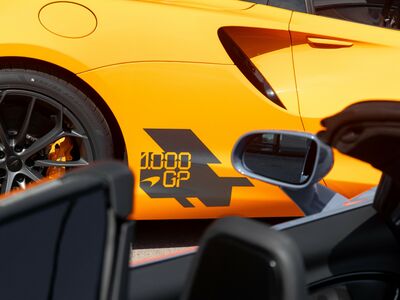 McLaren Artura Neuwagen