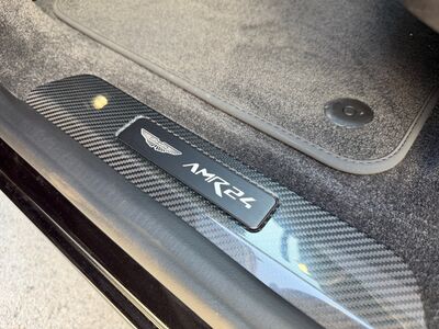 Aston Martin DBX Neuwagen Aston Martin DBX Neuwagen