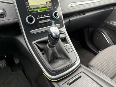 Renault Scénic Gebrauchtwagen Renault Scénic Gebrauchtwagen