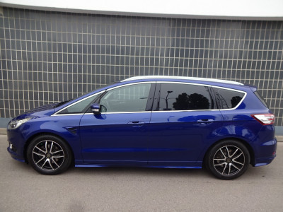 Ford S-MAX Gebrauchtwagen