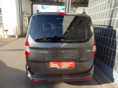 Ford Tourneo Courier Gebrauchtwagen