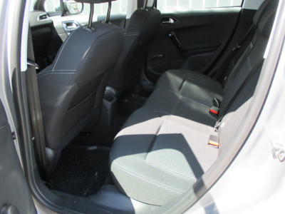 Peugeot 208 Gebrauchtwagen