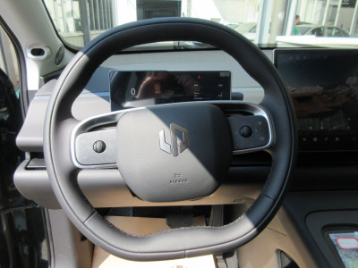 Leapmotor C10 Vorführwagen