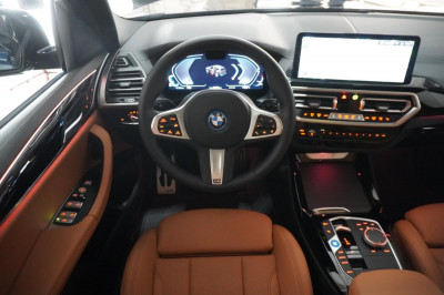 BMW iX3 Gebrauchtwagen