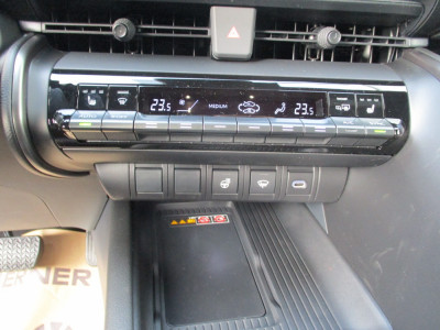 Toyota C-HR Neuwagen Toyota C-HR Neuwagen