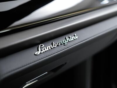 Lamborghini Urus Neuwagen