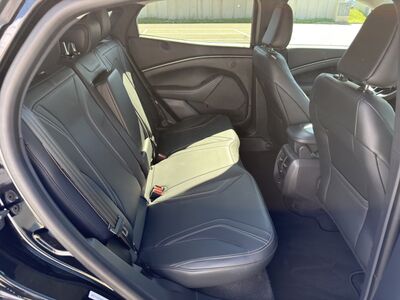 Ford Mustang Mach-E Gebrauchtwagen