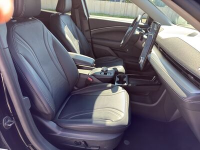 Ford Mustang Mach-E Gebrauchtwagen