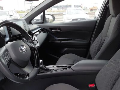 Toyota C-HR Gebrauchtwagen