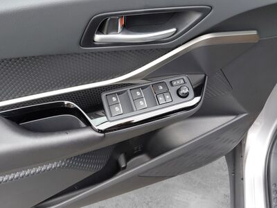 Toyota C-HR Gebrauchtwagen