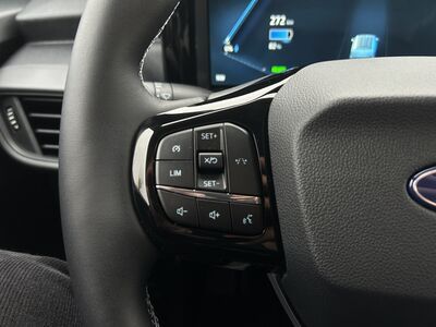 Ford Transit Courier Vorführwagen