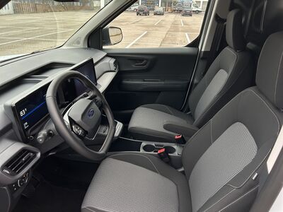 Ford Transit Courier Vorführwagen