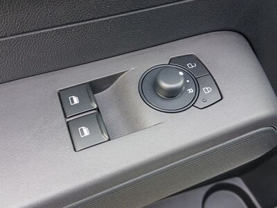 Ford Transit Courier Vorführwagen