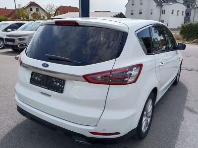 Ford S-MAX Gebrauchtwagen