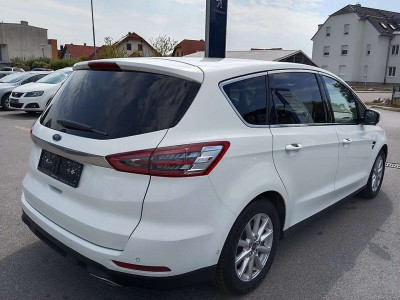 Ford S-MAX Gebrauchtwagen