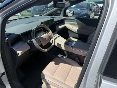 Xpeng X9 Vorführwagen
