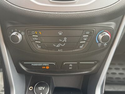 Ford B-MAX Gebrauchtwagen