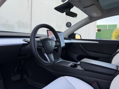 Tesla Model Y Gebrauchtwagen