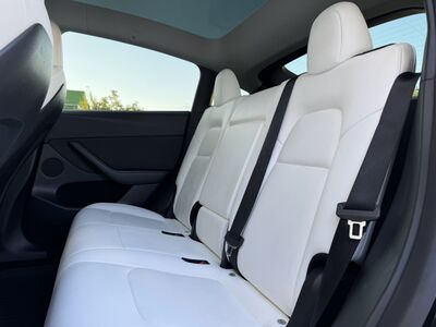 Tesla Model Y Gebrauchtwagen