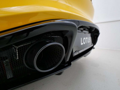 Lotus Emira Vorführwagen