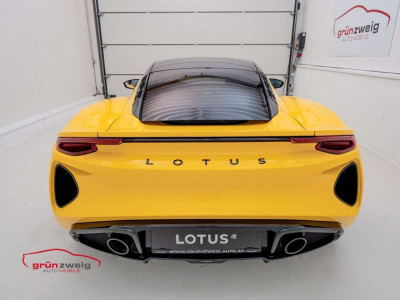 Lotus Emira Vorführwagen