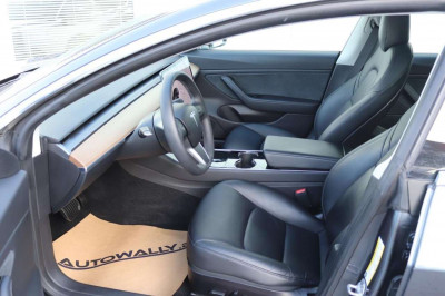 Tesla Model 3 Gebrauchtwagen