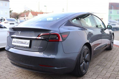 Tesla Model 3 Gebrauchtwagen