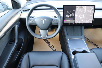 Tesla Model 3 Gebrauchtwagen