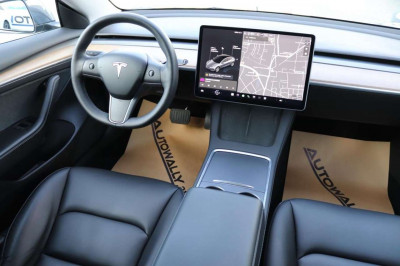 Tesla Model 3 Gebrauchtwagen