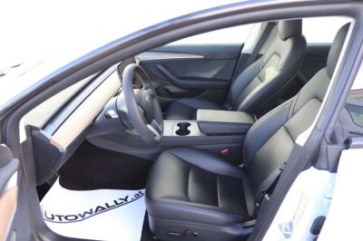 Tesla Model 3 Gebrauchtwagen