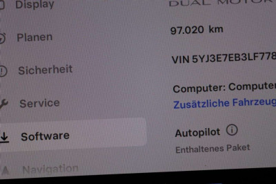 Tesla Model 3 Gebrauchtwagen