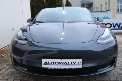 Tesla Model 3 Gebrauchtwagen