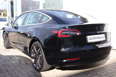 Tesla Model 3 Gebrauchtwagen