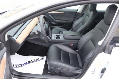 Tesla Model 3 Gebrauchtwagen